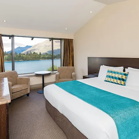 Copthorne Hotel & Resort Lakefront Queenstown photo